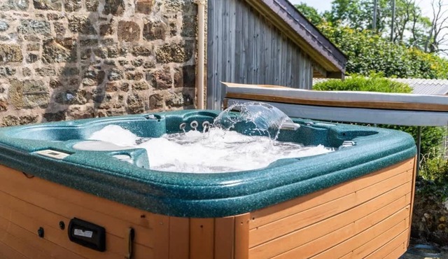 Rustic Rural Retreat with BBQ and Soft Play Room