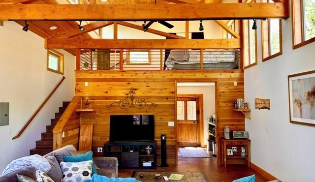 Rustic Studio Getaway in the California Gold Country - Pet Friendly