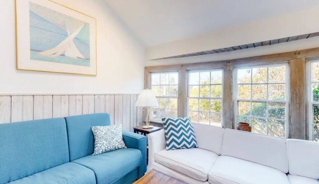 Rustic, sunny cottage w/deck & W/D - walk to the beach & town!