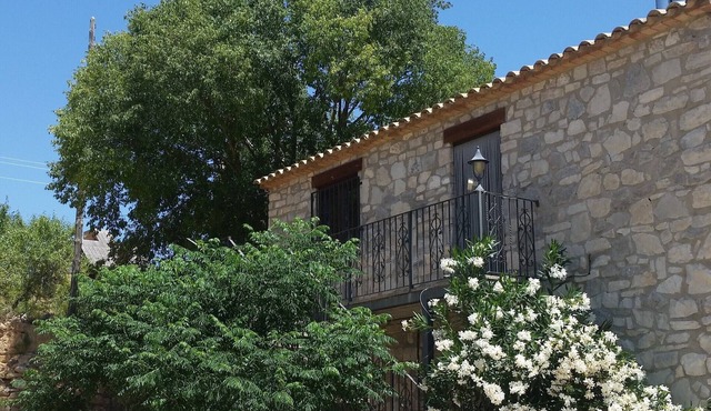 RUSTIC TOWER. Expensive allowed. Rent above the floor