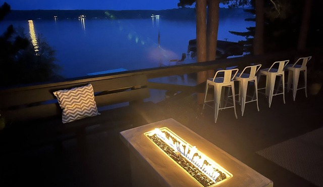 Rustic Up North on Big Water