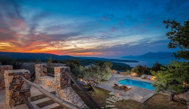 Rustic Villa Mario pool, sea view, panoramic view, quiet area, bbq, family