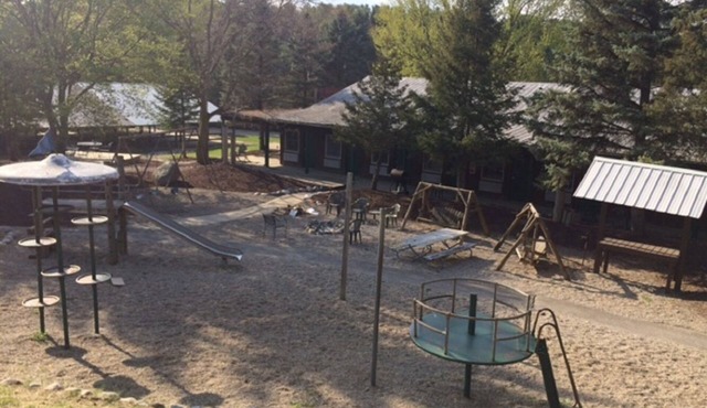 Rustic Western Themed Hotel with amazing ameneties! Host your gathering with us