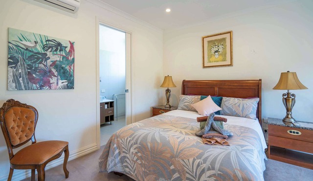 Rustic Winery Villa | Queen Bed Room 5 with En-Suite