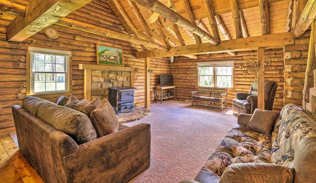 Rustic Zanesville Getaway w/Expansive Yard!