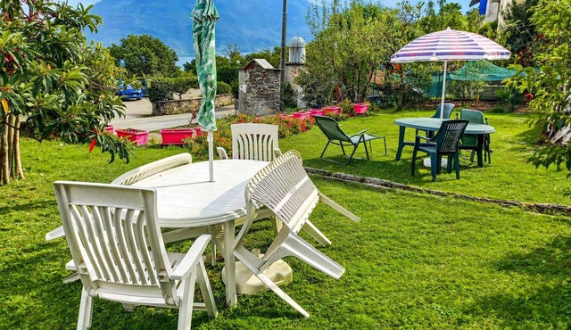Rustico Moderno A by Lago Reisen in Ghiffa