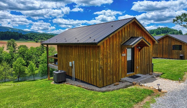 Ruth's Retreat on South Holston River