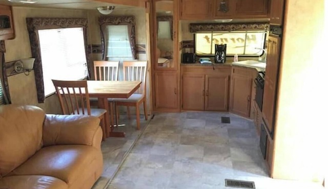 RV#2 stay on Lake Livingston, large slide out