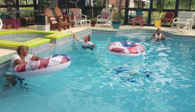 RV Executive #2 Home inground Indoor Pool an beautiful Jacuzzi heated by request