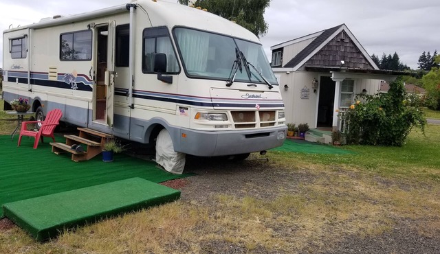 RV/Motor Home by LAVENDER FARM! Free HIGH SPEED BEST INTERNET=WORK from HOME W/D