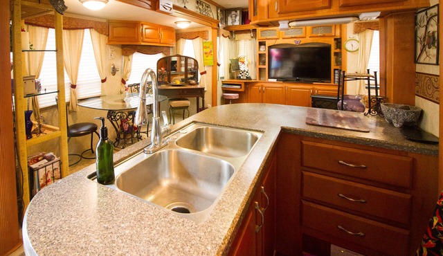 RV Near Restaurants/Breweries/Wineries/Venues