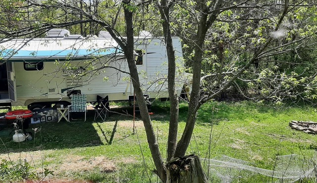 RV on Farmstead with Private Spring Fed Pond
