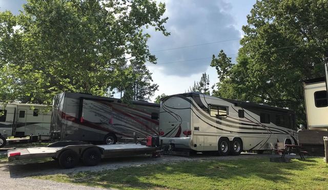 RV Site #43 Pull Through, Big Rig Friendly 60ftx25ft