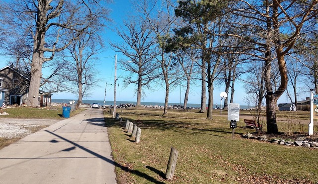 Rye Beach Lake Front Home near Cedar Point