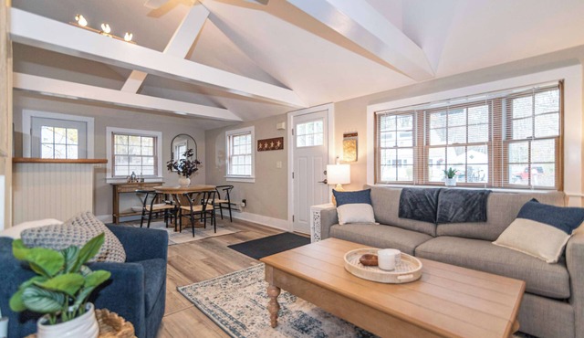 Rye's & Shine | Mins to the Beach | Pet Friendly