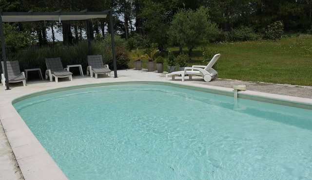 Séjour Lamaurenie Avec Piscine Dans Parc de 9 Hectares