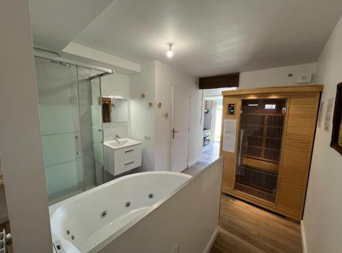 Séjour Sauna et Jacuzzi Cocon
