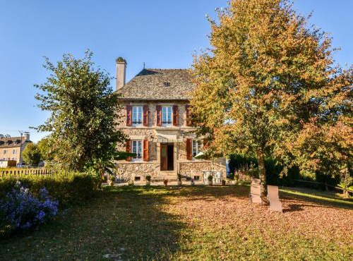 Sénezergues Garden Hideaway