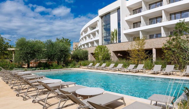 Séjour chic avec accès au spa + piscine