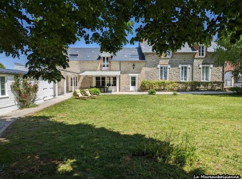 Séjour de charme à Mareau-aux-Bois : parc, home cinéma, billard, tennis et télétravail en fibre ultra-rapide - FR-1-590-279