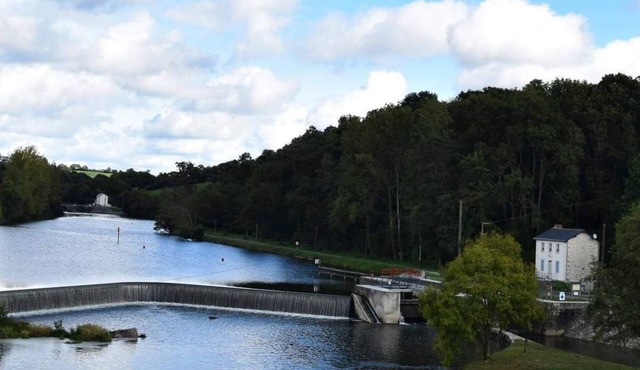 Séjour en Bords de Rivière Entre Laval et Mayenne