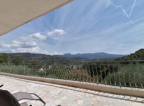 Séjour en pleine nature, vue imprenable, jacuzzi