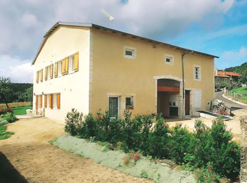 Séjour paisible dans la campagne de Mont-l'Étroit, proche de sites historiques - FR-1-584-381