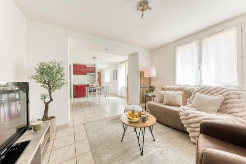 Séjour pro au centre de Tarbes, terrasse privée, wifi, calme et autonomie