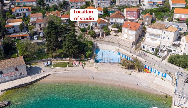 S 2 - modern studio, just 50m from the beach