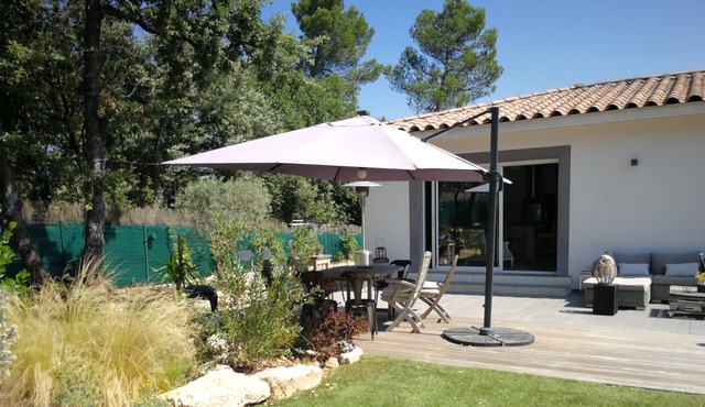 small contemporary house full of charm