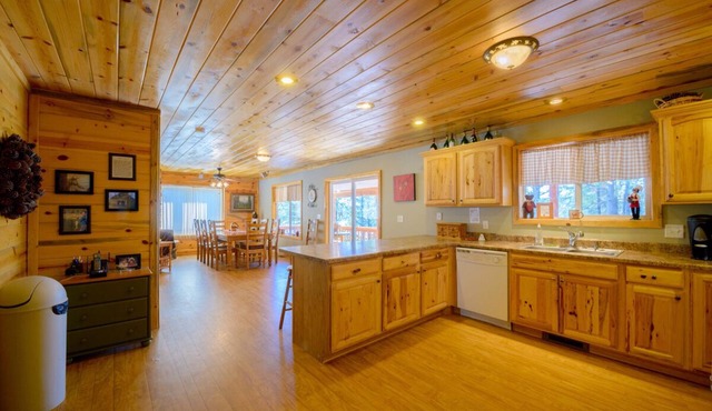 S`more Fun Cabin great location in Strawberry & perfect homebase for activities