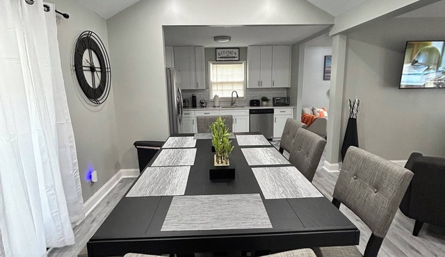 S.V. Hideaway on the Hill