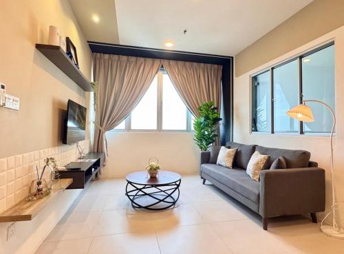 S15-08 MetroCity Square Condominium-3R2B-8 Pax