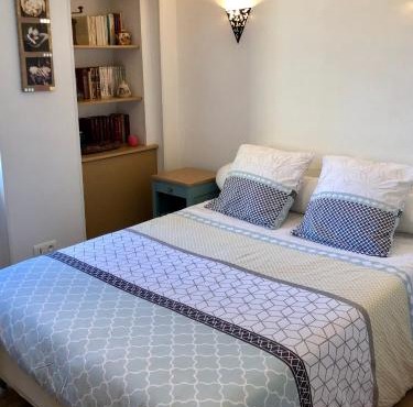 S19 Parking 1 chambre 1 à 2 personnes, facile d'acces A77, Nevers Magny Cours