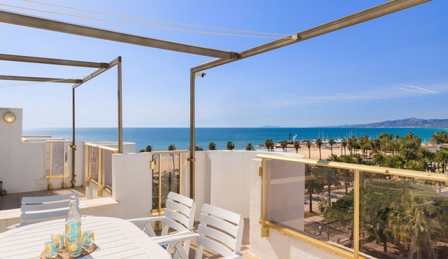 S205-032 UHC ACACIAS APARTMENTS SALOU