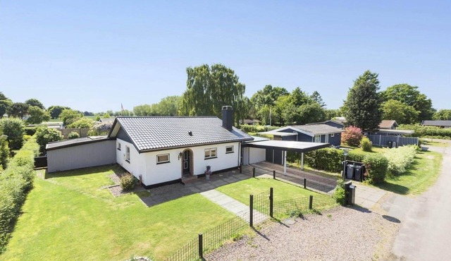 S740 Strøby Ladeplads - Løvsangervej 33