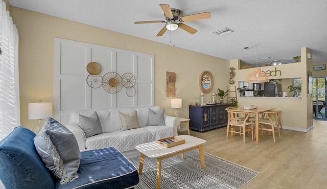 Sabal Key Haven - Townhome, WiFi, Heated Pool, Tennis, Near Beaches, Pet-Friendly, Ideal Relaxation!