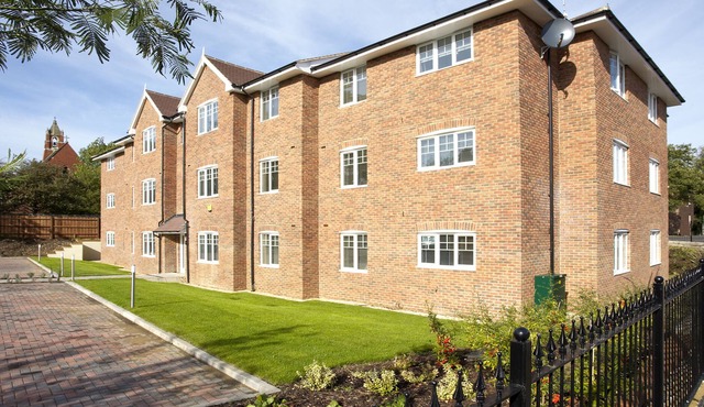 SACO Farnborough - Reading Road