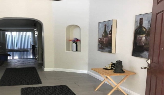 Sacramento cozy retreat