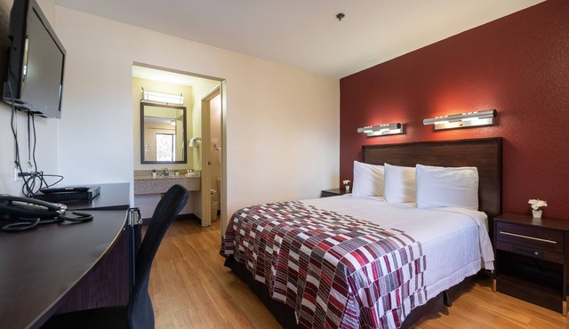 Sacramento Inn & Suites