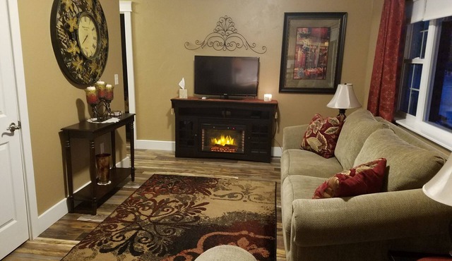 SADDLE MOUNTAIN ESCAPE