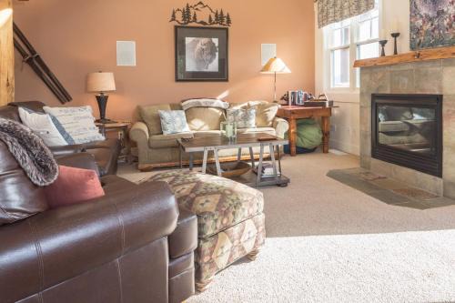 Saddle Ridge Townhome - Unit J1