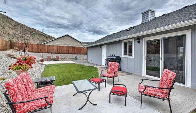 Saddle Rock East Wenatchee Home Less Than 3 Miles to Town