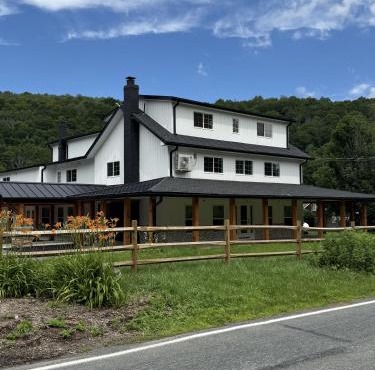 Saddleview Bed & Breakfast