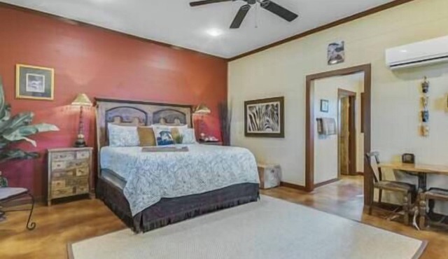 Safari Suite at Blanco Rapids Ranch on the Blanco River- Easy river access!