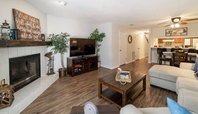 Safe and Quiet Condo in Central Pensacola