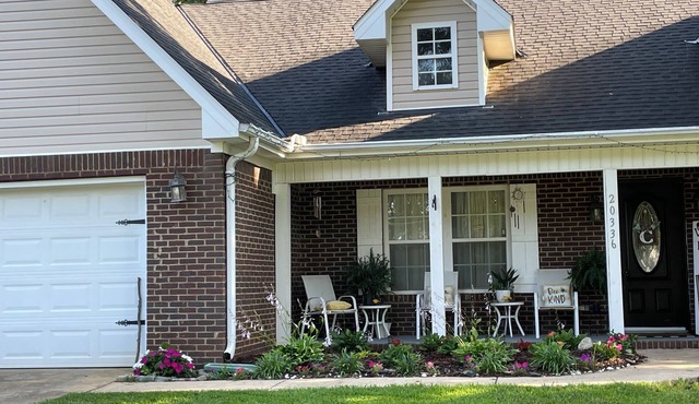 Safe community were you feel at home 4 bedroom Queen Beds ,Rollaway 2 bathroom