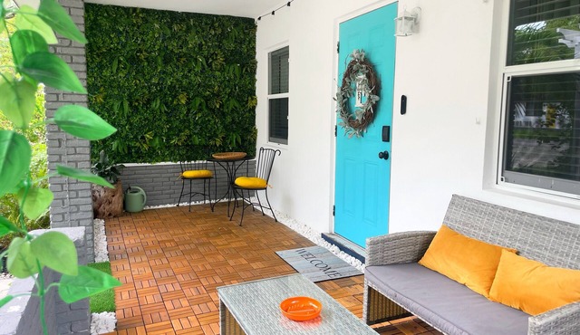 Safe, private & peaceful 10 mins from FLL beach, cozy 1bd cottage.