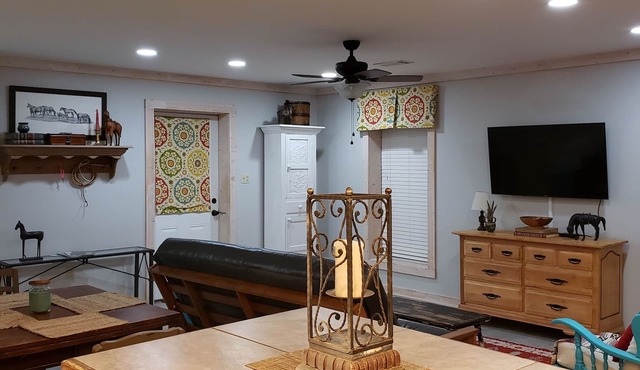 SAFEST PLACE AROUND CLARKSDALE Hunters, Fishermen,golfers, tourist, and all.