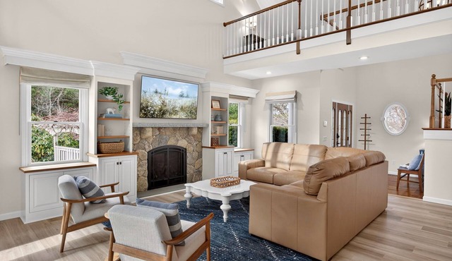 Sagamore Sanctuary! ~ Outdoor Oasis ~ 1.6 Private Acres ~ Close to Beaches